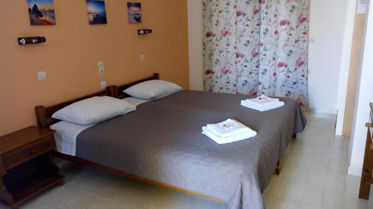 Stars Hotel (Adults Only) آغيوس غيوريوس المظهر الخارجي الصورة