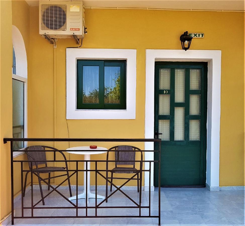 Stars Hotel (Adults Only) آغيوس غيوريوس المظهر الخارجي الصورة