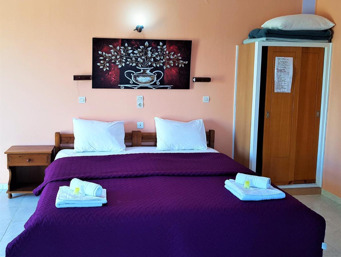 Stars Hotel (Adults Only) آغيوس غيوريوس المظهر الخارجي الصورة