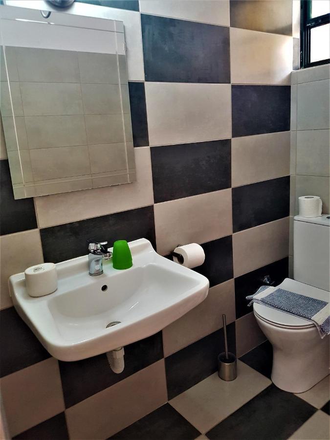 Stars Hotel (Adults Only) آغيوس غيوريوس المظهر الخارجي الصورة