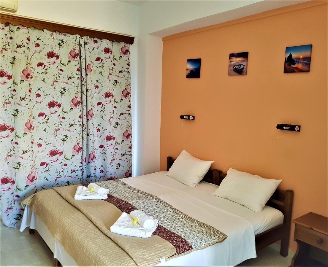 Stars Hotel (Adults Only) آغيوس غيوريوس المظهر الخارجي الصورة